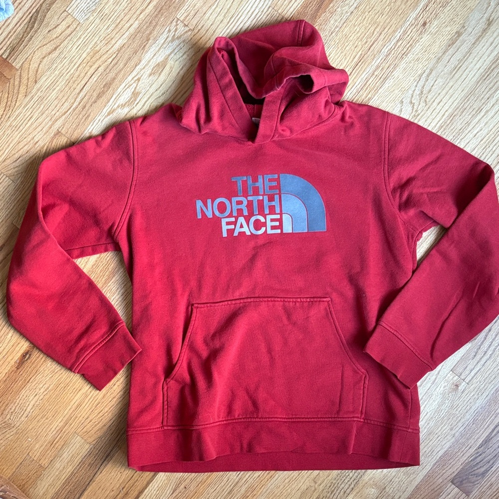 The North Face XL kids Crimson Hoodie gray logo